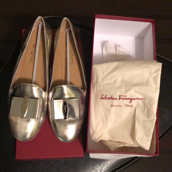 Shoes - Picture 1 of 3